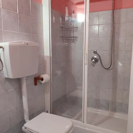 Isabella * 피스토이아