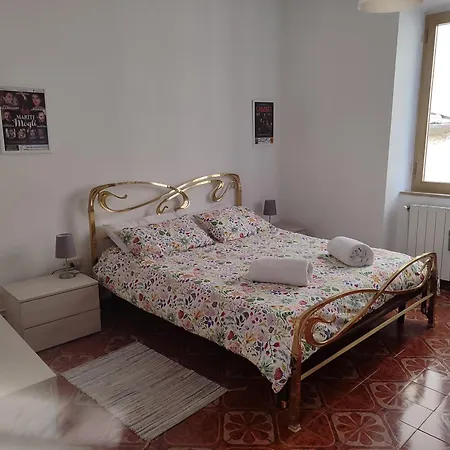Isabella Apartment Pistoia